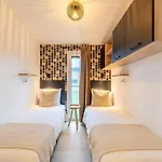 Bij De Bakker * Oud Ade