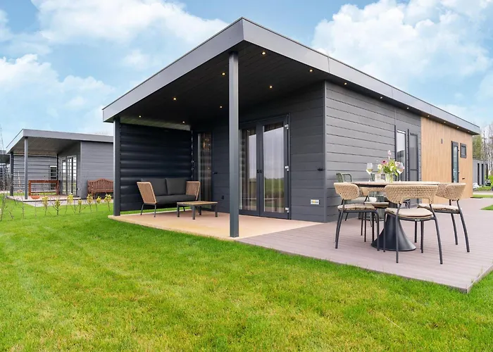 Bij De Bakker Tatil Evi Oud Ade